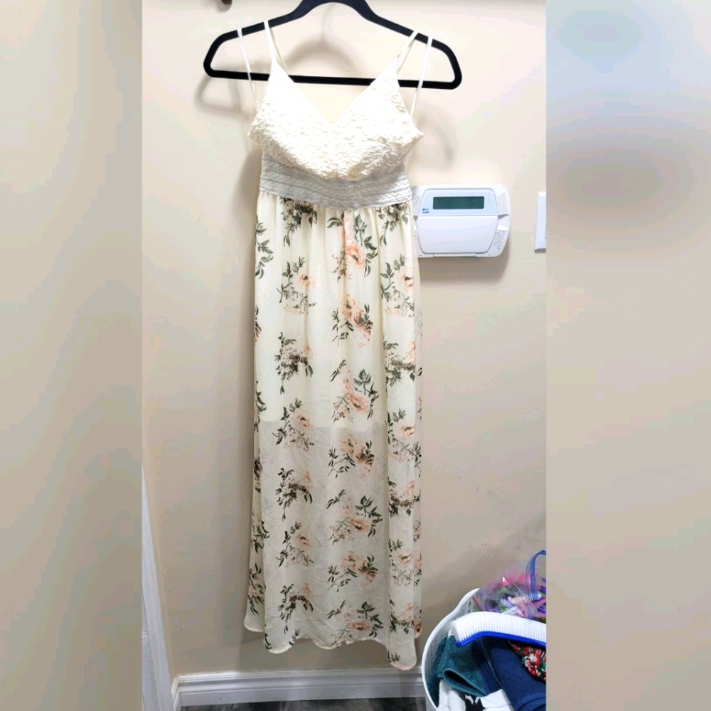 Maxi dress